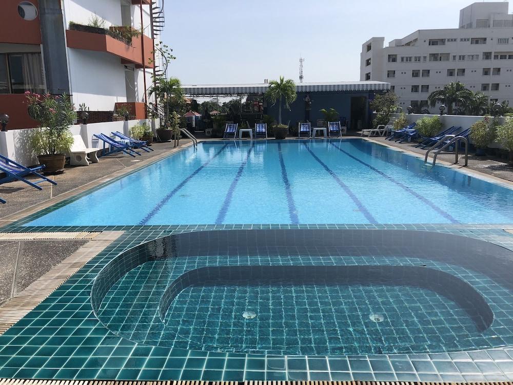 Jomtien Longstay Hotel - Sha Plus Certified Экстерьер фото