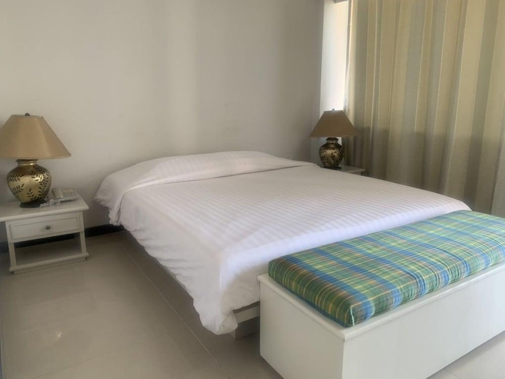 Jomtien Longstay Hotel - Sha Plus Certified Экстерьер фото